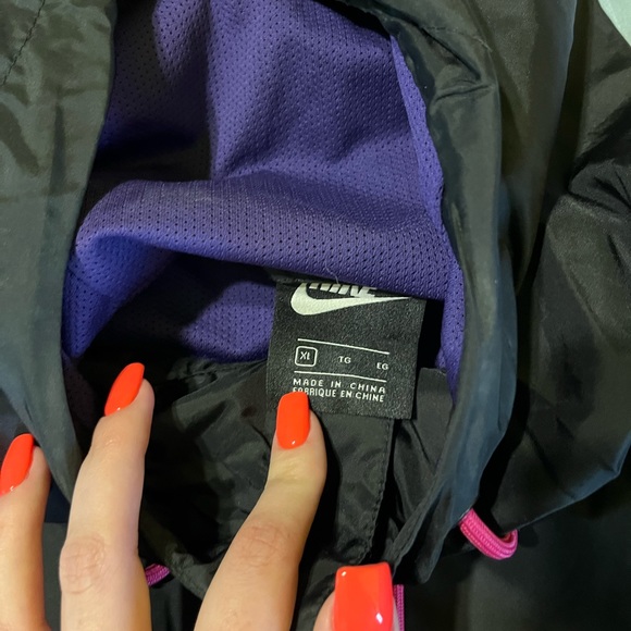 Nike windbreacker for men in XL - Picture 4 of 4